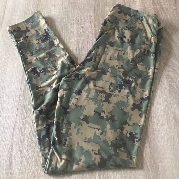 NWOT … THE LEGGING SLINGER “Size: M” Leggings - Picture 1 of 6